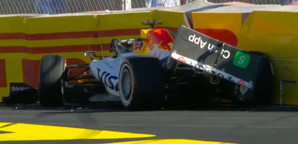 Formula 1 car crashed into barrier at track