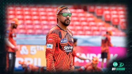 Player in orange jersey during training session