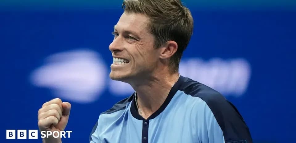 Tennis player celebrating a victory during match