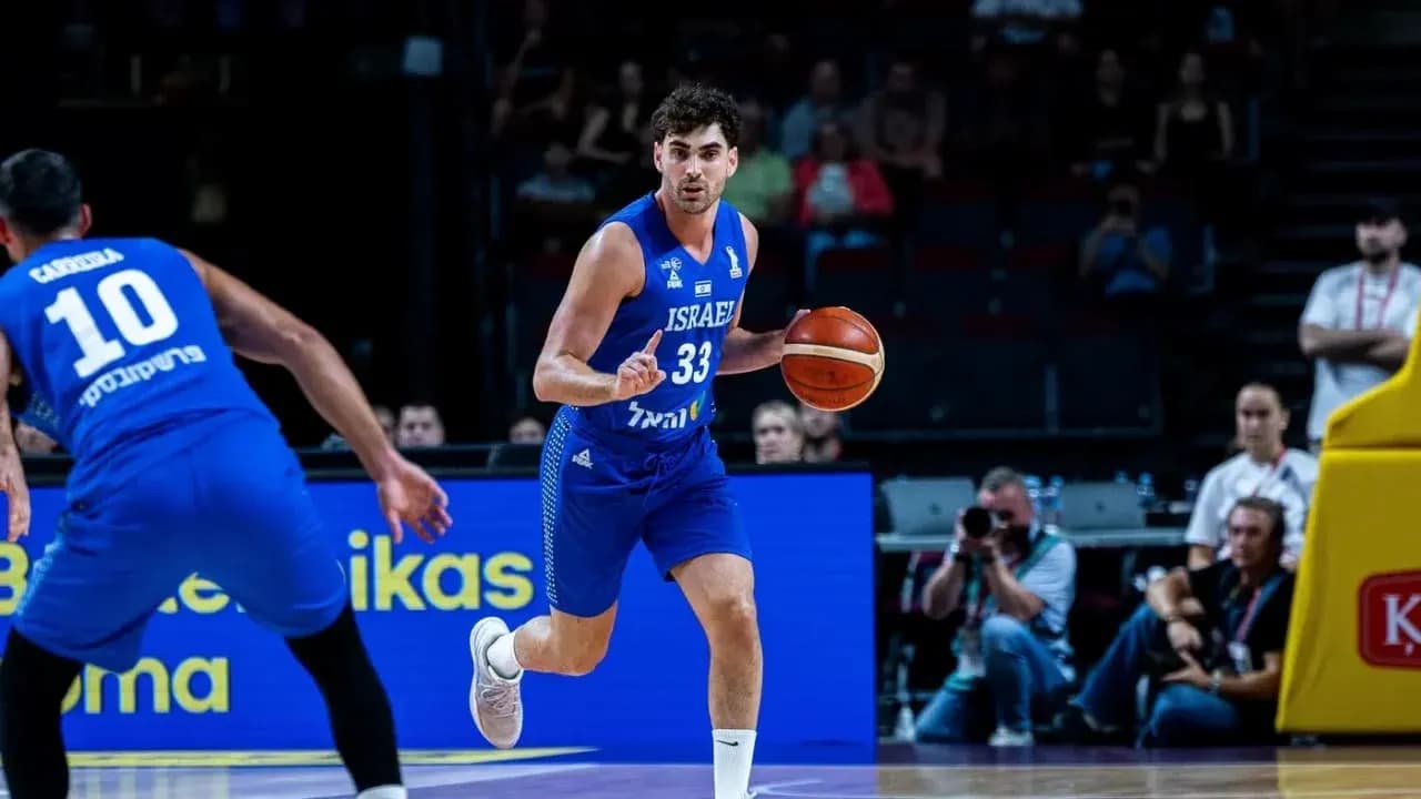 Israeli player dribbling the ball during a game