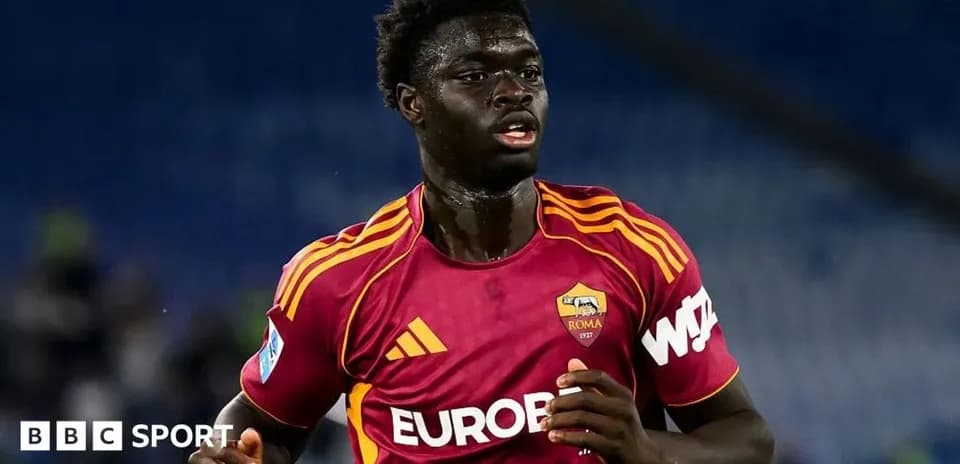 Player wearing AS Roma kit during a match