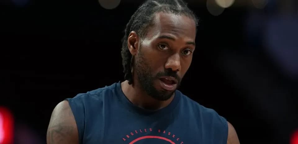 Player in warm-up shirt before basketball game