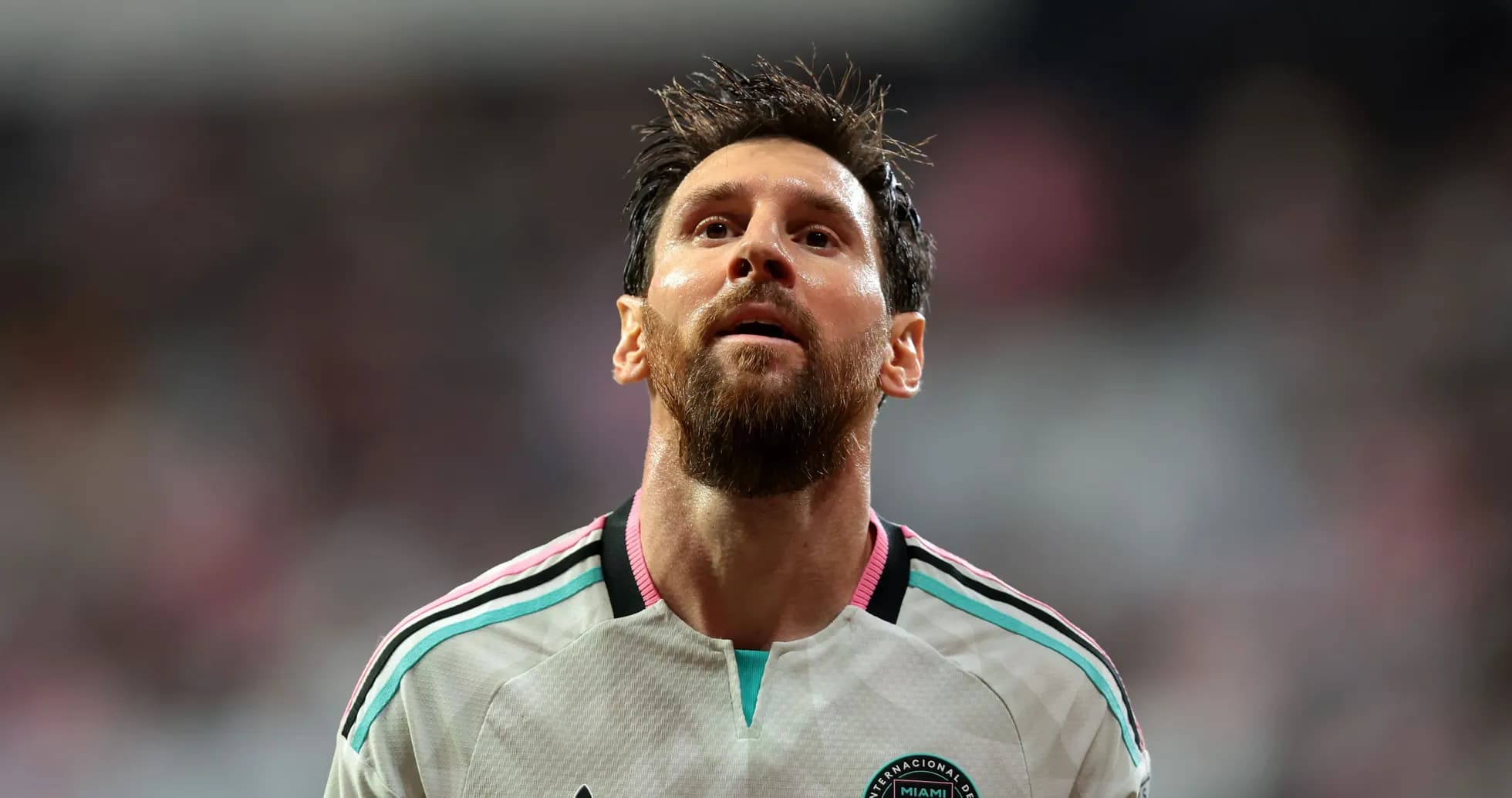 Player looking upwards during a match