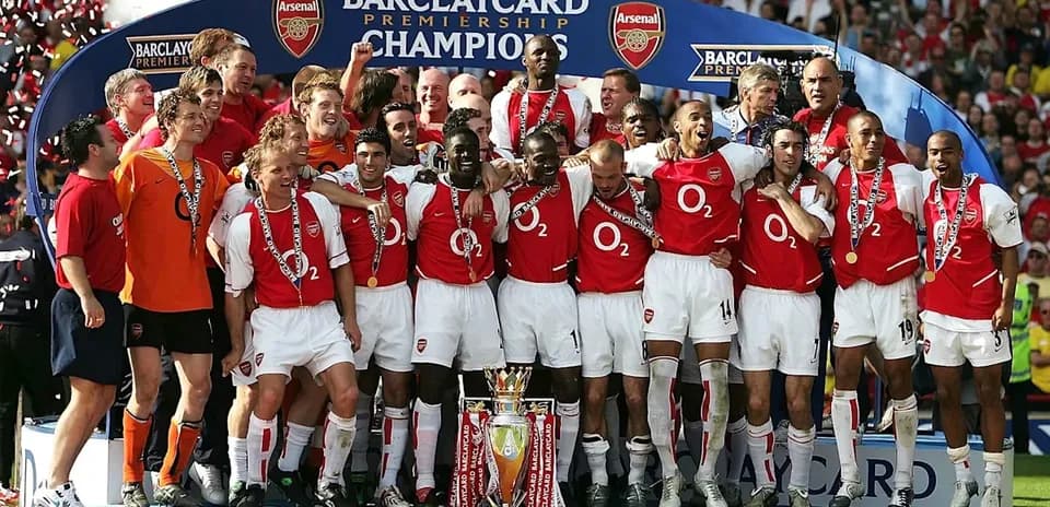 Arsenal team celebrating Barclays Premiership title win