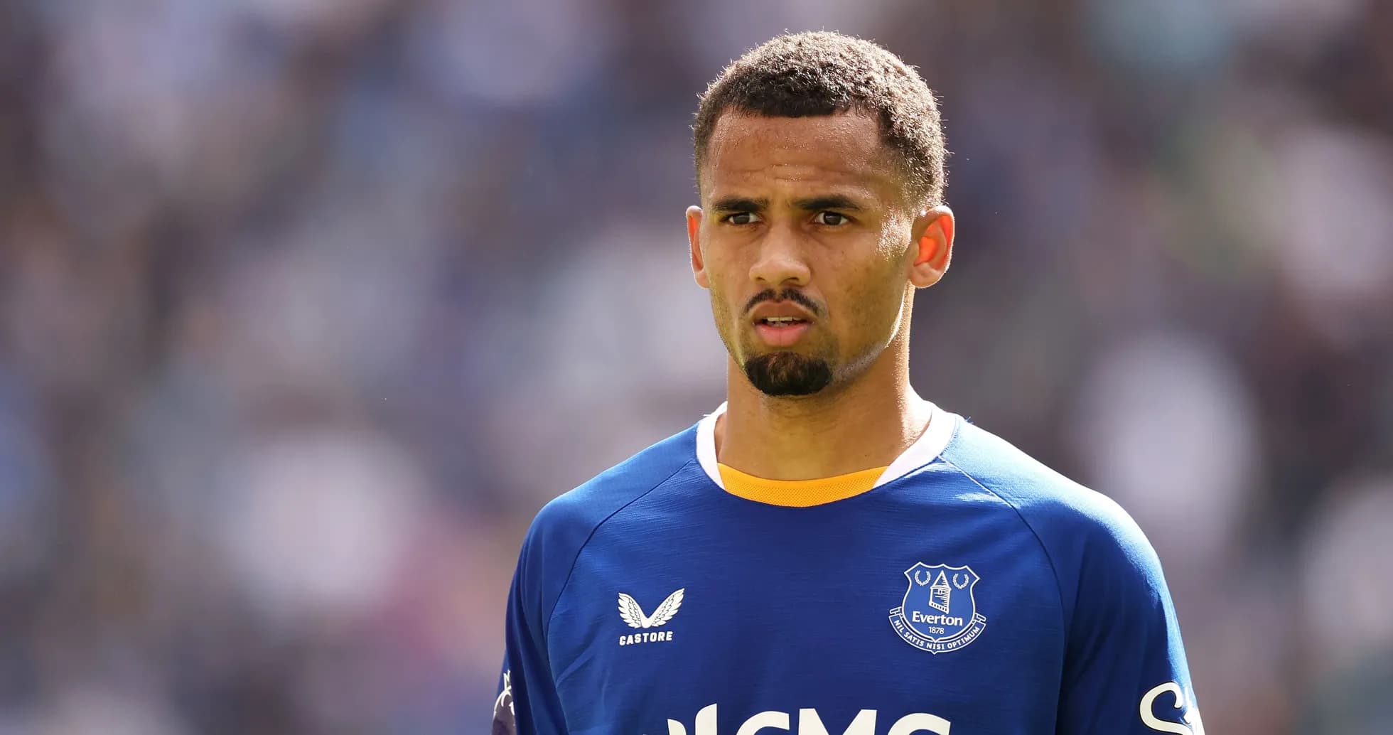 Everton player during match warm-up on field