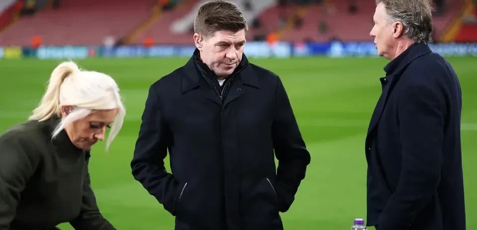 Three analysts discussing before the match