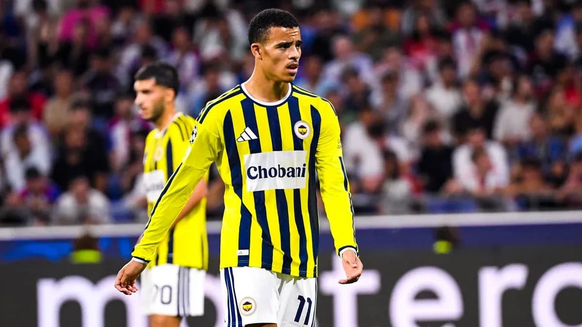 Fenerbahçe player on the field during match