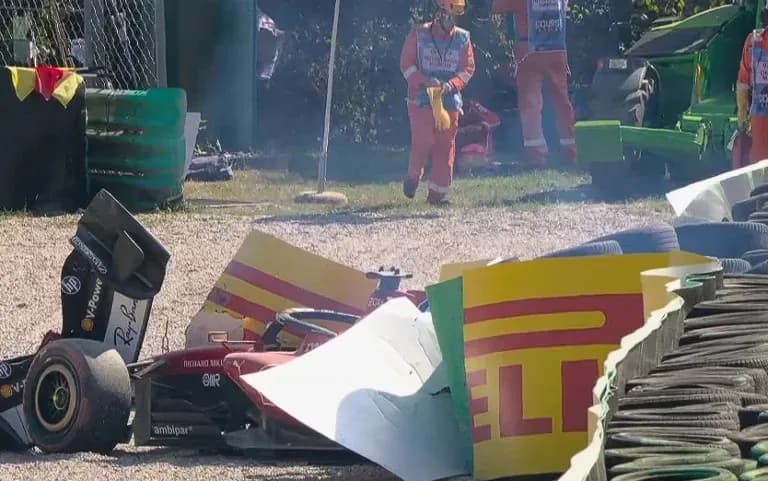 Car crashed into barriers during Formula 1 race