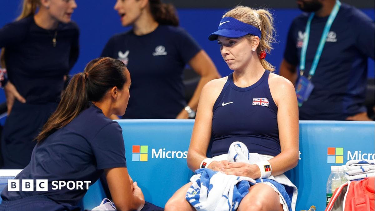 Player receiving advice during a tennis match break