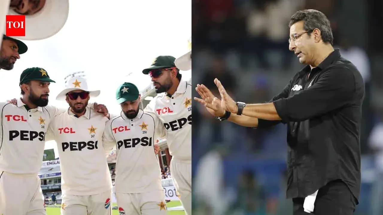 Pakistani cricket team huddled, coach giving instructions Pakistani cricket team huddled, coach giving instructions