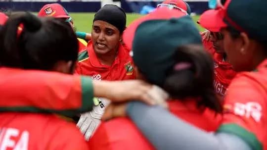 Bangladesh women's cricket team in huddle during match Bangladesh women's cricket team in huddle during match