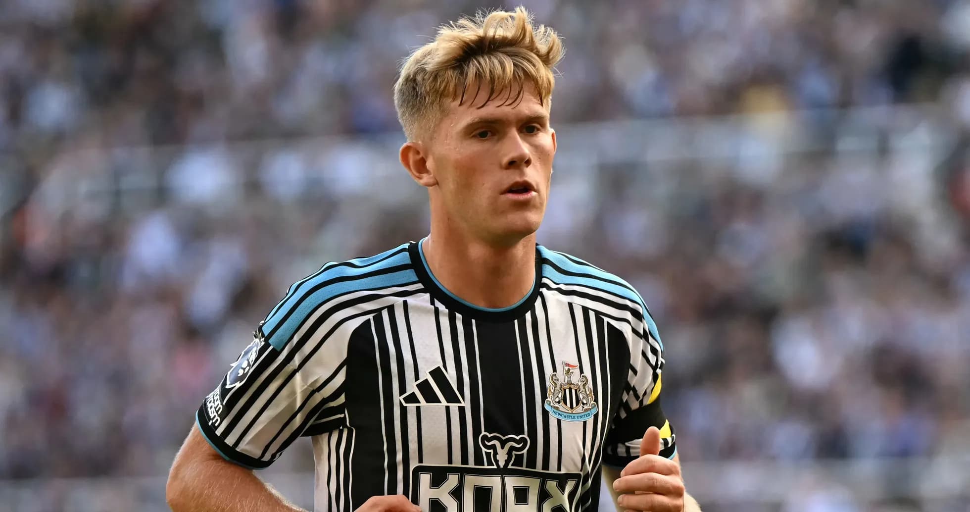 Player in Newcastle United jersey during match Player in Newcastle United jersey during match